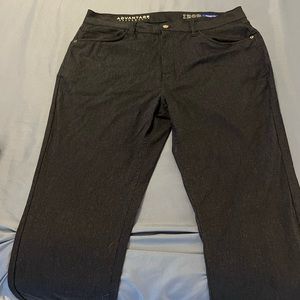 IZOD Men's Straight Fit Advantage Performance Comfort Stretch Pants